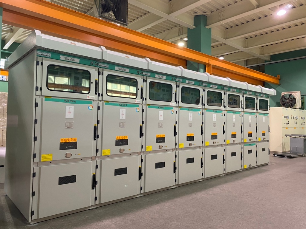 Outdoor Weatherproof High Voltage Switchgear CNS 15156-200 & CNS 3990